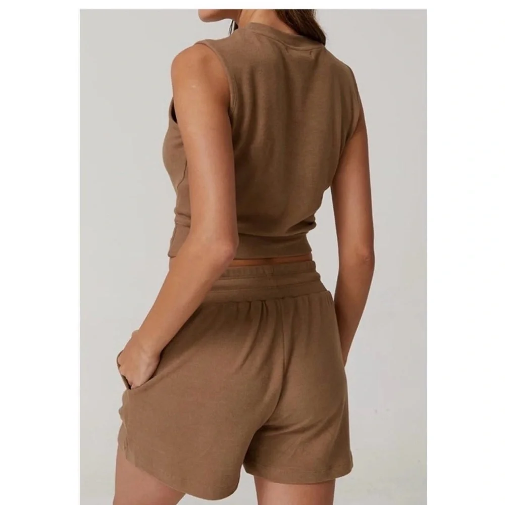 Casual Drawstring Women’s Shorts &Shirt Set- Brown